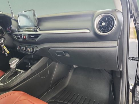 Used 2022 Kia Forte LXS FWD image 19