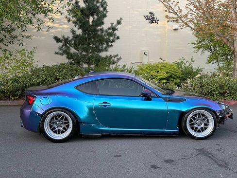 Used 2015 Scion FR-S Release Series 1.0 RWD image 3