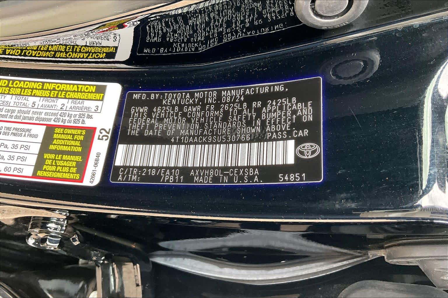 Used 2025 Toyota Camry SE w/ Convenience Package FWD image 33