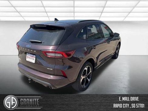 Used 2023 Ford Escape ST-Line Elite w/ Premium Technology Package AWD/4WD image 35