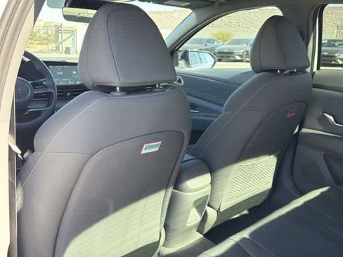 New 2026 Hyundai Elantra SEL Sport FWD image 15