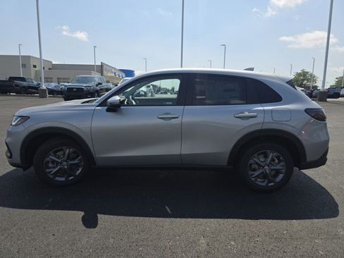 New 2026 Honda HR-V LX image 8