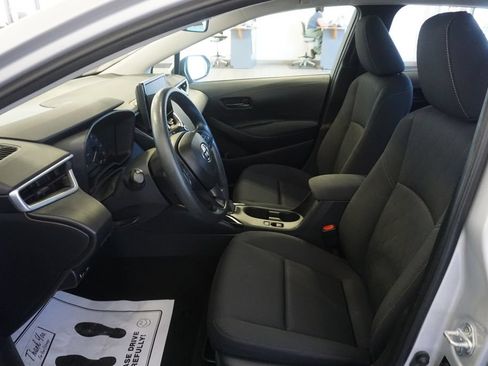 Used 2024 Toyota Corolla LE FWD image 17