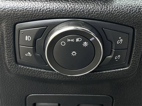 Used 2020 Ford F150 Lariat image 25