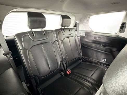 Used 2023 Jeep Grand Cherokee L Limited AWD/4WD image 27