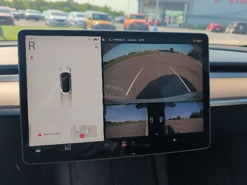 Used 2023 Tesla Model 3 Standard Range RWD image 4