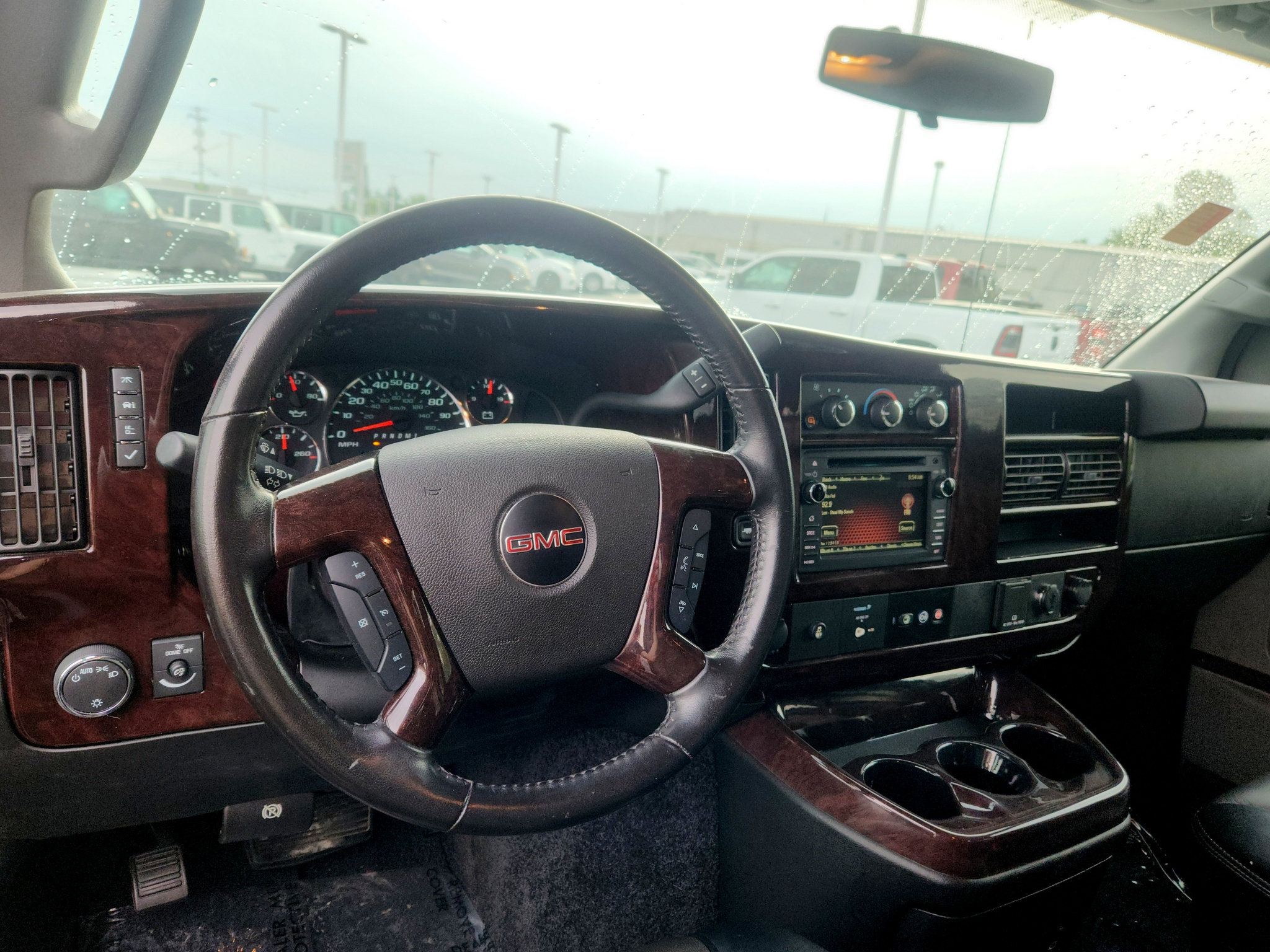 Used 2017 GMC Savana 2500 RWD image 26