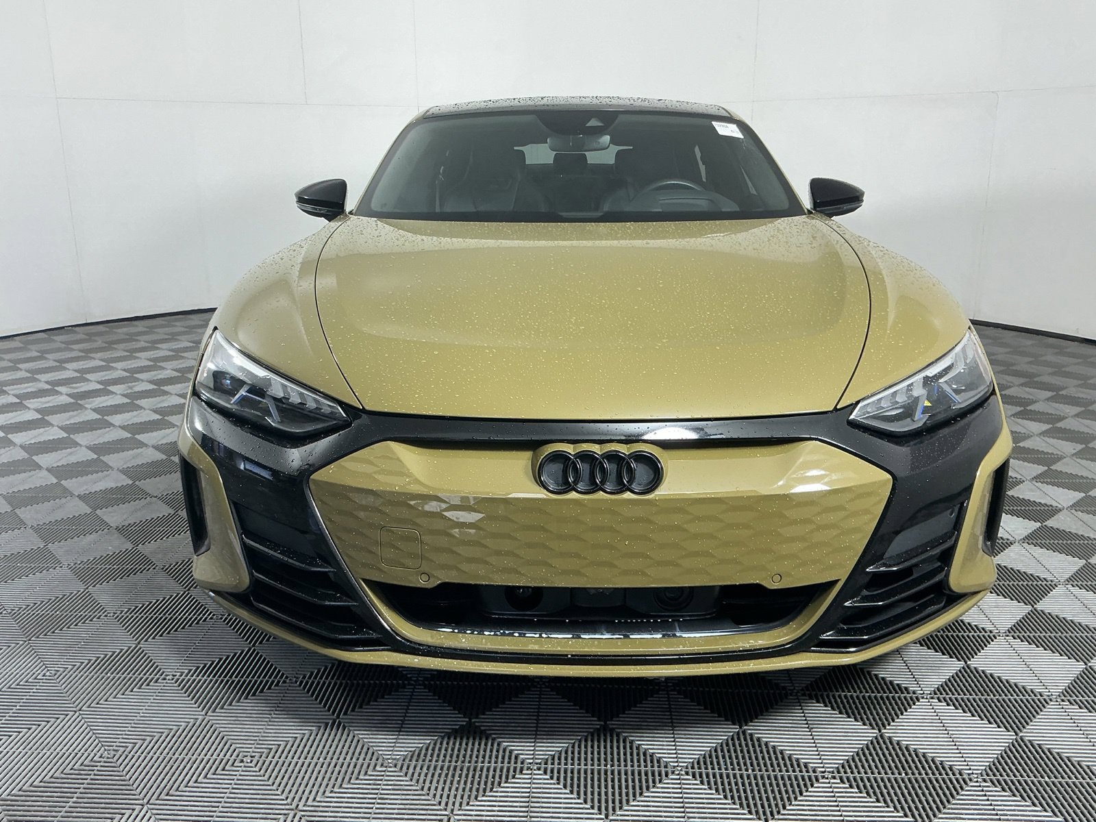 Used 2023 Audi RS e-tron GT w/ Carbon Performance Package AWD/4WD image 2