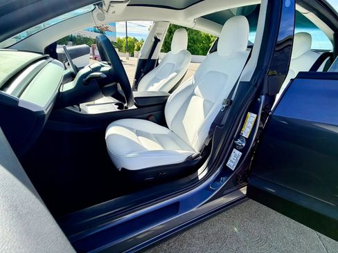 Used 2021 Tesla Model 3 Long Range AWD/4WD image 23