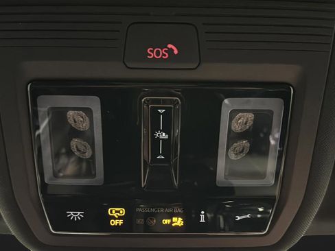 Used 2022 Volkswagen ID.4 Pro S image 31