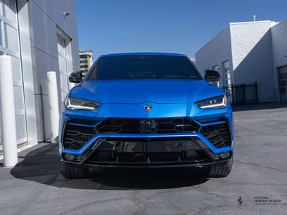 Used 2022 Lamborghini Urus
