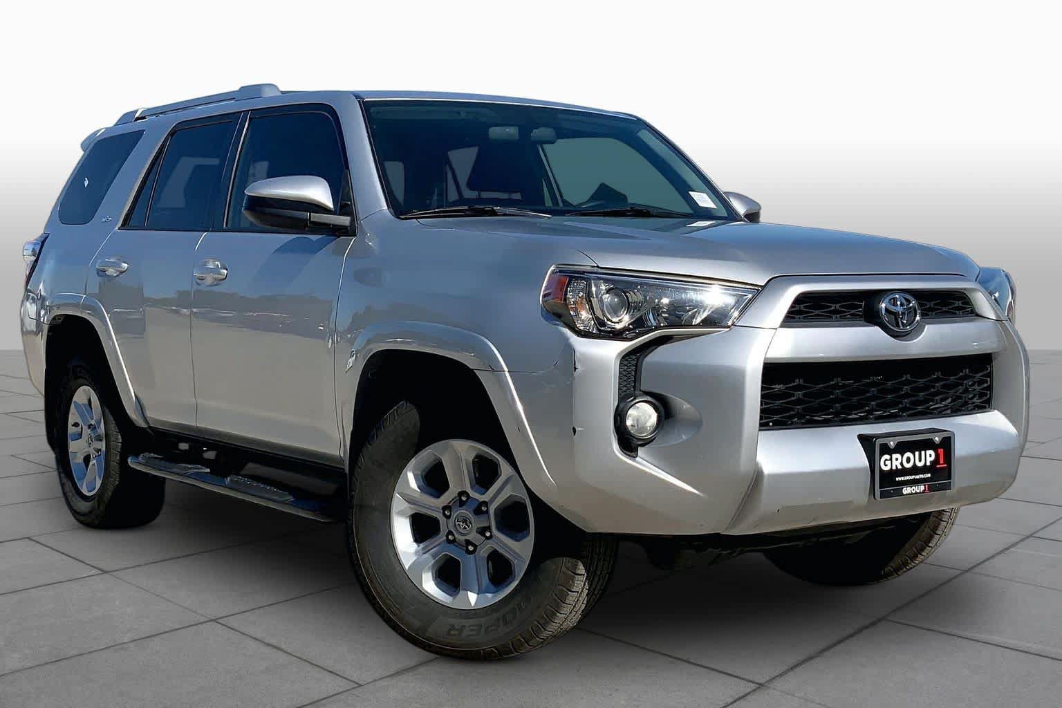 Used 2016 Toyota 4Runner SR5 RWD image 3
