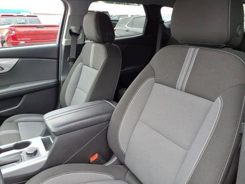 Used 2025 Chevrolet Blazer LT FWD image 15