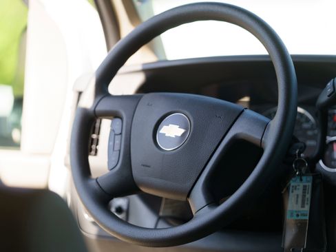 New 2025 Chevrolet Express 3500 w/ Power Convenience Package RWD image 22