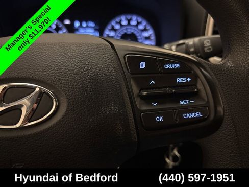 Used 2020 Hyundai Venue SEL FWD image 16