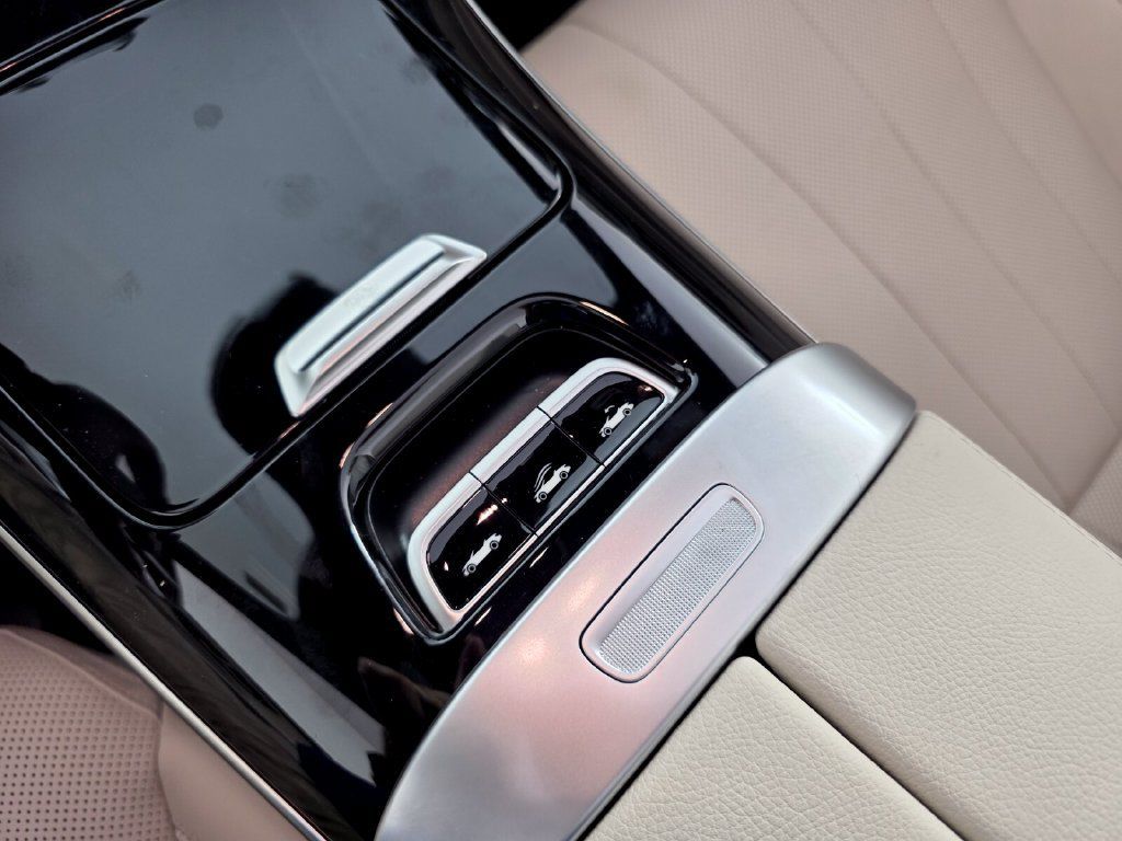 New 2027 Mercedes-Benz CLE 300 4MATIC Cabriolet image 19