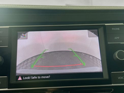 Used 2023 Volkswagen Jetta Sport image 22