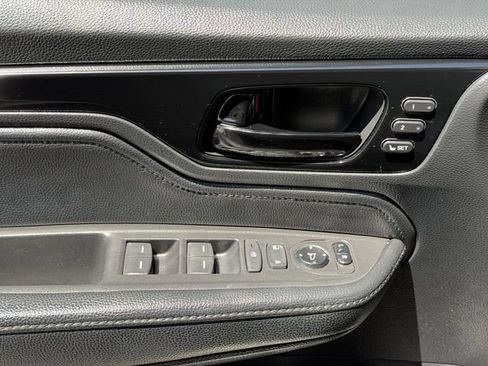 Used 2022 Honda Odyssey Touring image 23