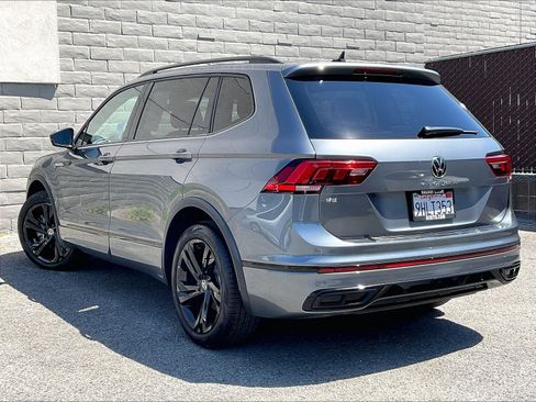 Certified 2023 Volkswagen Tiguan SE R-Line FWD image 10