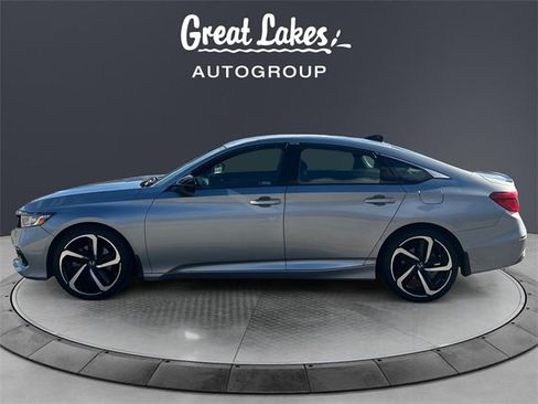 Used 2022 Honda Accord Sport image 2