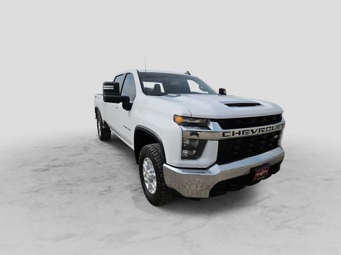Used 2022 Chevrolet Silverado 2500 LT w/ Fleet Comfort Package AWD/4WD image 2