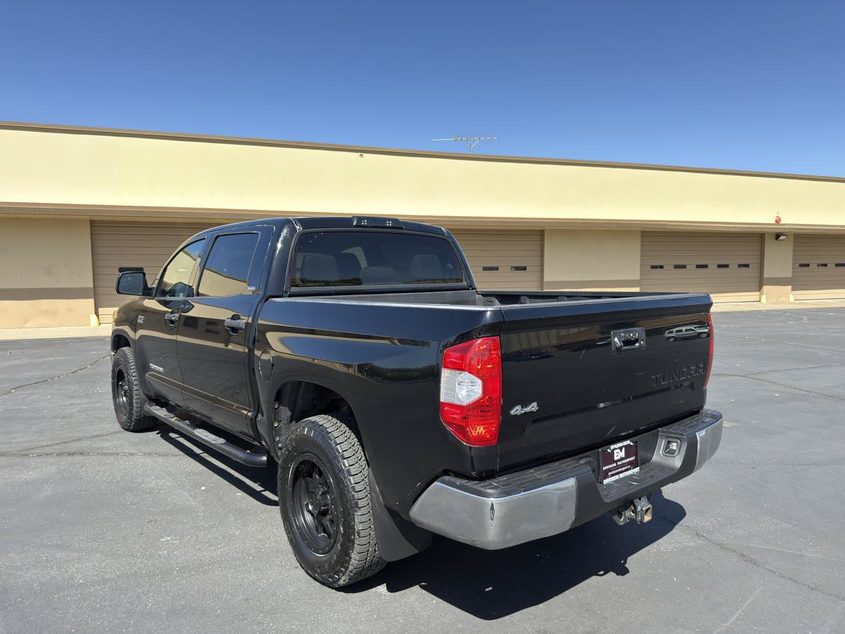 Used 2016 Toyota Tundra SR5 w/ SR5 Upgrade Package AWD/4WD image 5