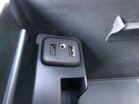 Used 2020 GMC Yukon SLT image 27