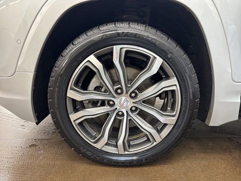 Used 2020 GMC Terrain Denali w/ Denali Premium Package AWD/4WD image 9