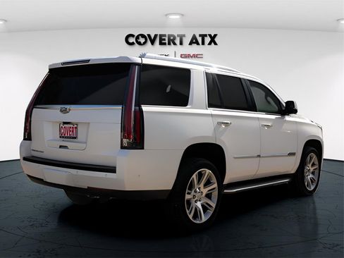 Used 2019 Cadillac Escalade Luxury image 5