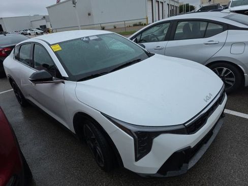 Used 2025 Kia K4 GT-Line FWD image 8