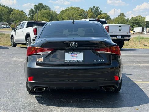 Used 2019 Lexus IS 300 w/ Premium Package RWD image 17
