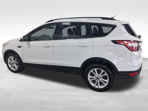 Used 2018 Ford Escape SEL w/ Ford Safe & Smart Package FWD image 7