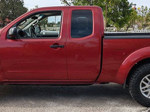 Used 2014 Nissan Frontier SV RWD image 5