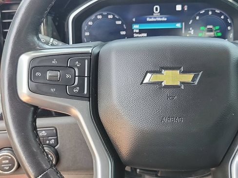 Used 2022 Chevrolet Silverado 1500 LT RWD image 19
