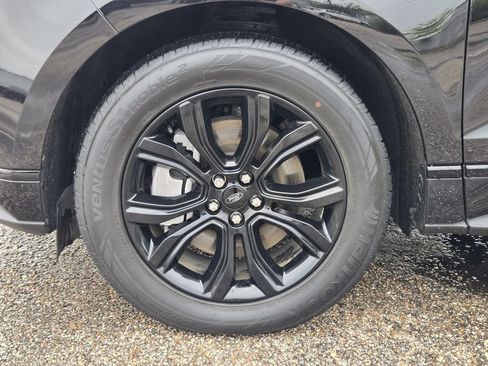 Used 2024 Ford Edge SE w/ Black Appearance Package AWD/4WD image 13