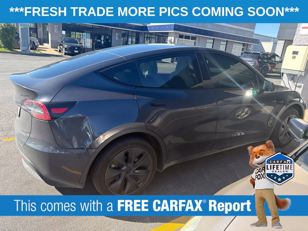 Used 2025 Tesla Model Y Long Range RWD image 4