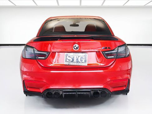 Used 2017 BMW M4 Convertible image 5