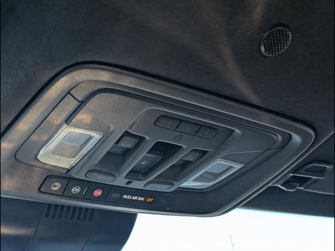 Used 2024 GMC Sierra 2500 Denali Ultimate image 18