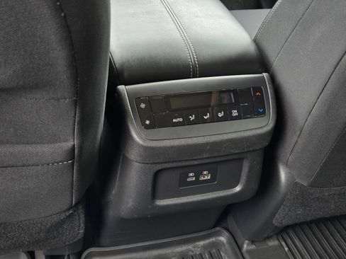 Used 2022 Nissan Pathfinder SV w/ SV Premium Package AWD/4WD image 45