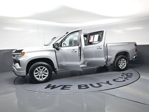 Used 2022 Chevrolet Silverado 1500 RST AWD/4WD image 21