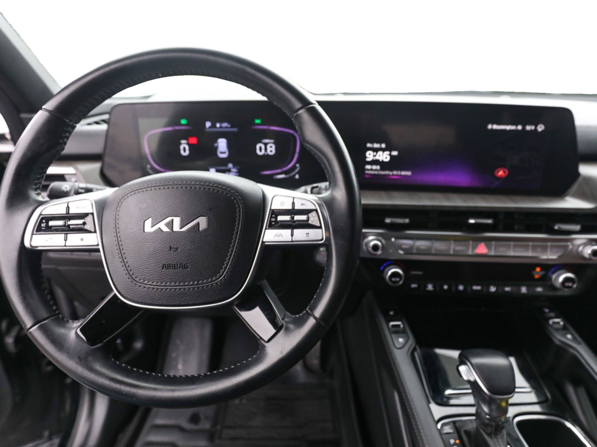 Used 2024 Kia Telluride EX w/ EX Captain's Chair Package FWD image 13