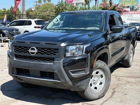 Used 2025 Nissan Frontier S AWD/4WD image 1