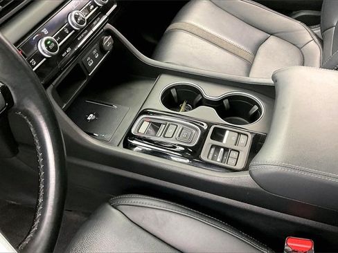 Certified 2024 Honda Pilot Touring image 16