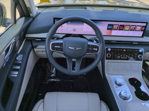 Used 2025 Genesis GV80 3.5T Advanced image 14