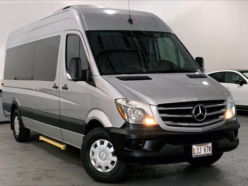 Used 2017 Mercedes-Benz Sprinter 2500 image 33