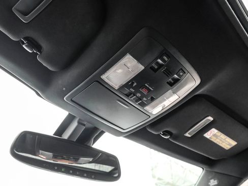 Used 2016 Lexus CT 200h w/ Navigation Package FWD image 24
