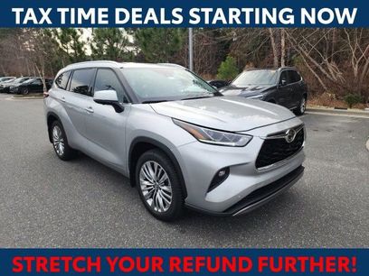 Used 2023 Toyota Highlander Platinum