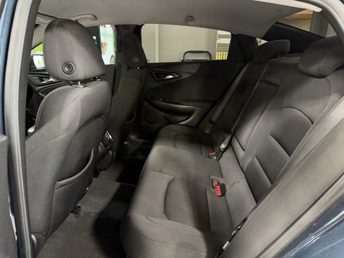 Used 2020 Chevrolet Malibu LT FWD image 12