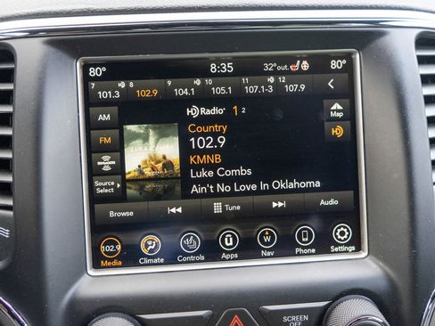 Used 2018 Jeep Grand Cherokee Limited w/ Luxury Group II image 17