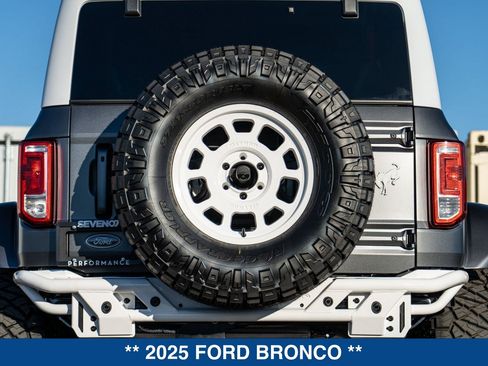 New 2025 Ford Bronco Heritage Edition AWD/4WD image 29